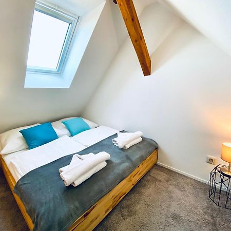 Apartment Schleusentor - Ferienwohnung Maisonette Rostock Bagian luar foto