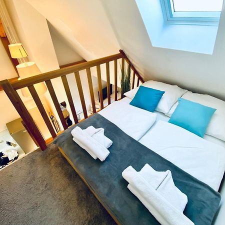Apartment Schleusentor - Ferienwohnung Maisonette Rostock Bagian luar foto