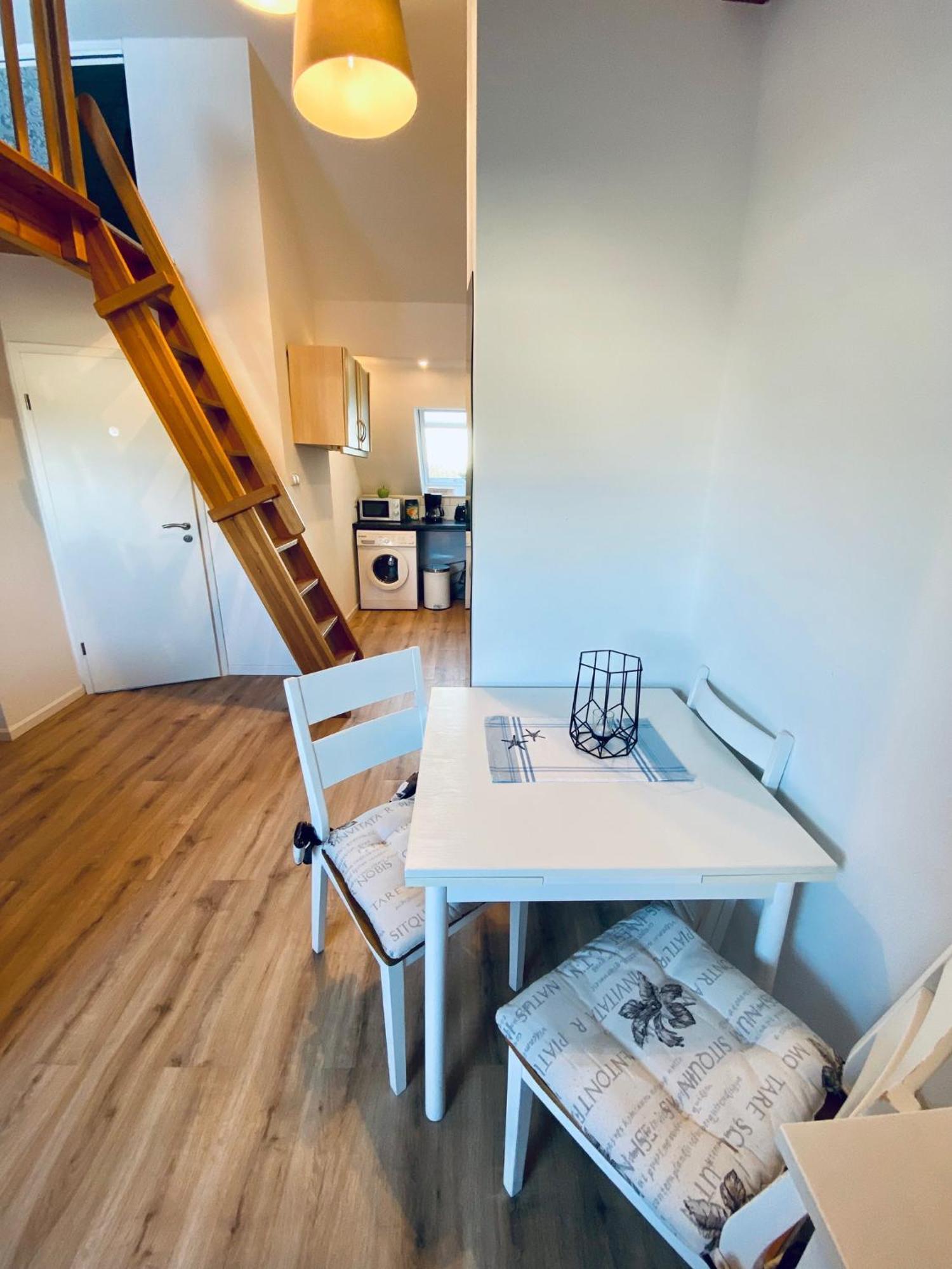 Apartment Schleusentor - Ferienwohnung Maisonette Rostock Bagian luar foto