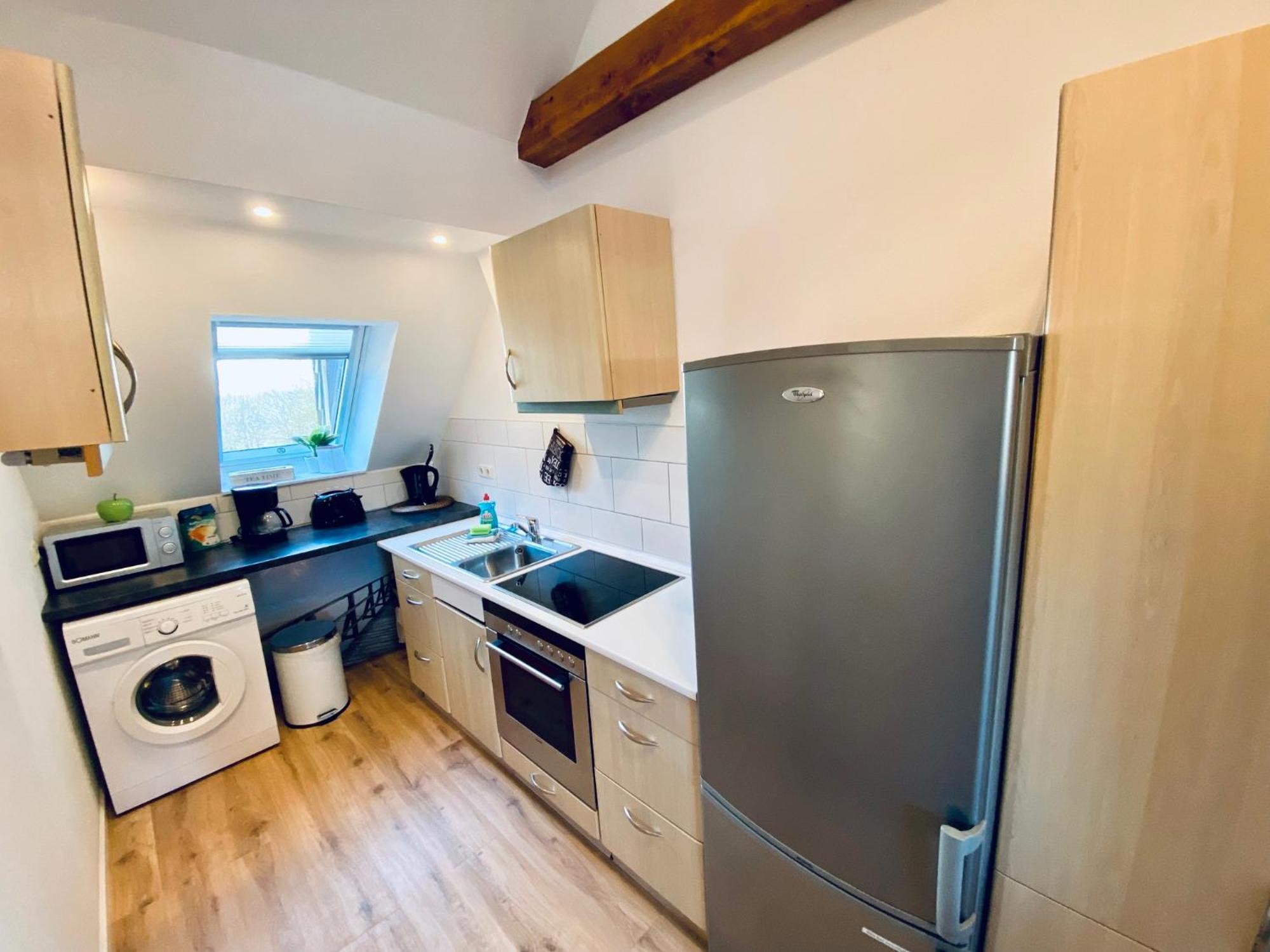 Apartment Schleusentor - Ferienwohnung Maisonette Rostock Bagian luar foto