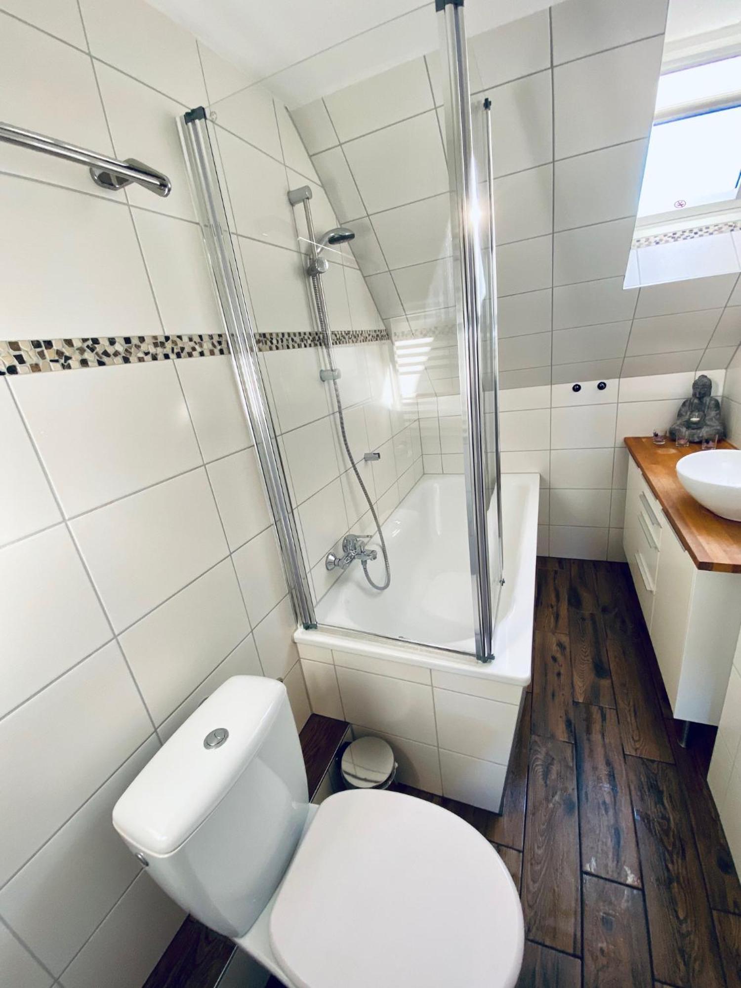 Apartment Schleusentor - Ferienwohnung Maisonette Rostock Bagian luar foto